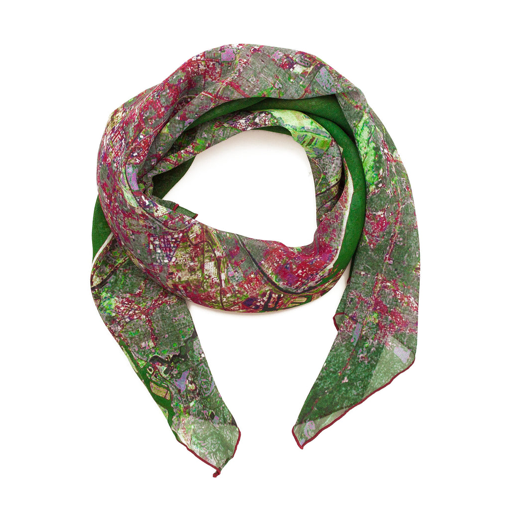 Los Angeles, California green map print scarf in silk. Perfect gift or souvenir 