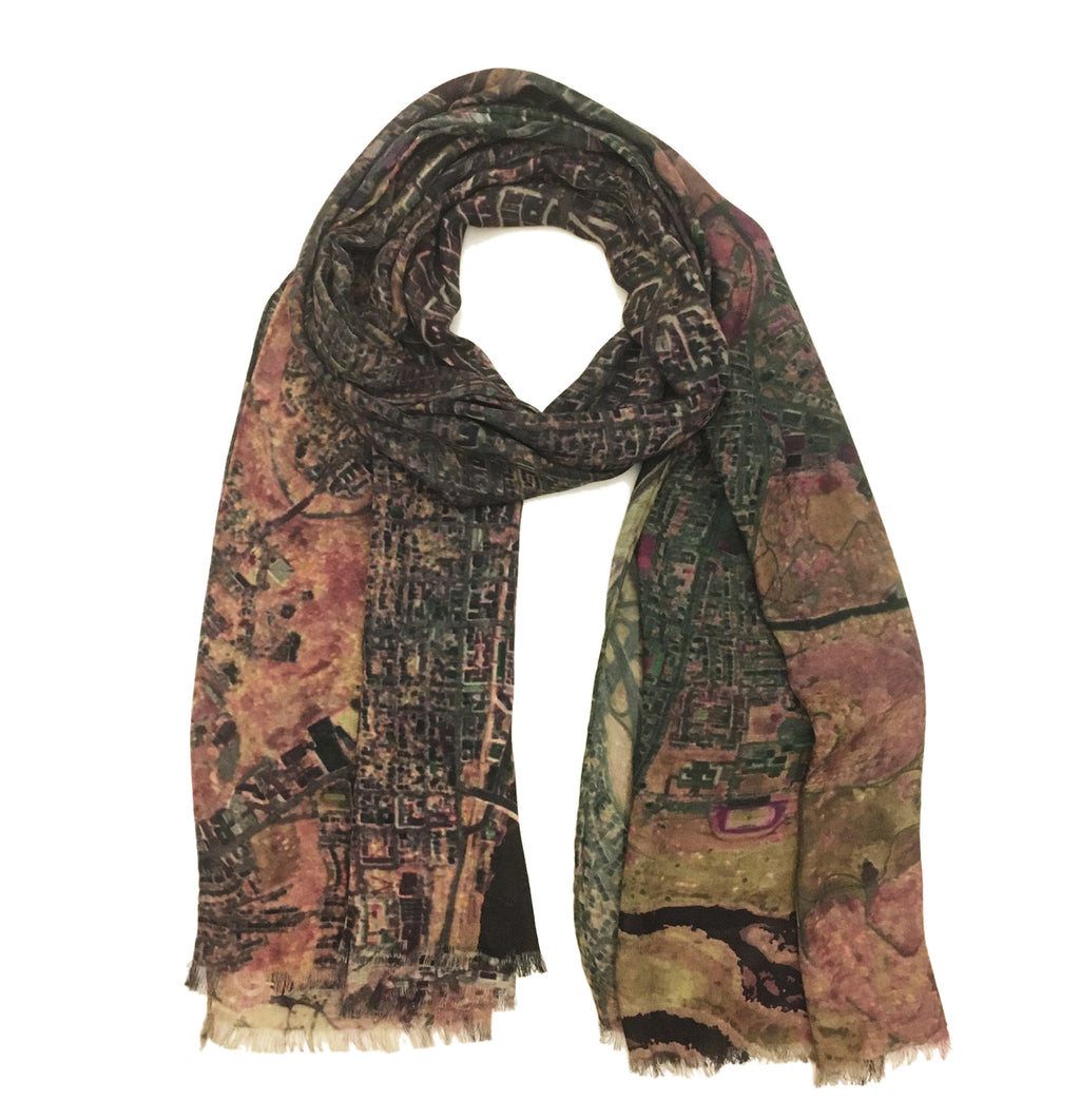 Washington D.C., USA brown map print scarf in modal/cashmere. Perfect souvenir or gift for women and men. 